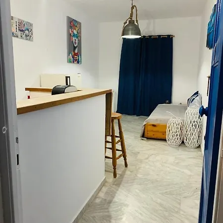 Limni No 2 Self Catering Апартаменты *