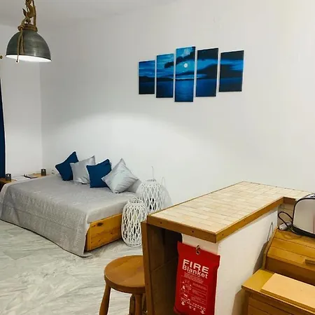 Limni No 2 Self Catering * Posidhonia (Syros)