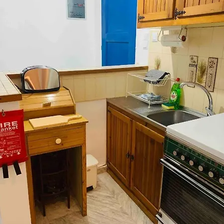 Limni No 2 Self Catering Posidhonía