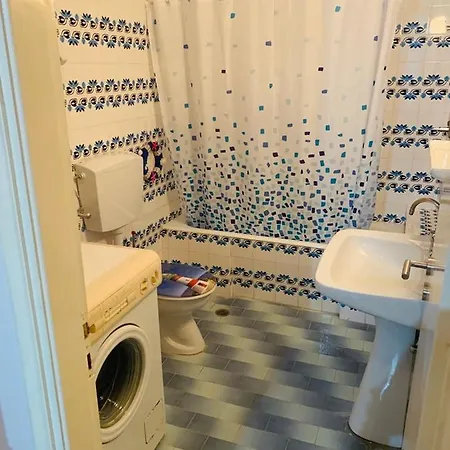 Limni No 2 Self Catering Apartment Posidhonía